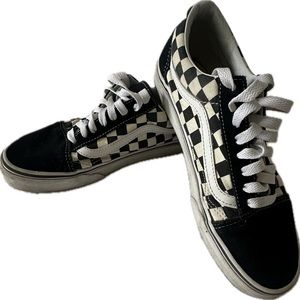 Vans Old Skool classic checkerboard sneakers